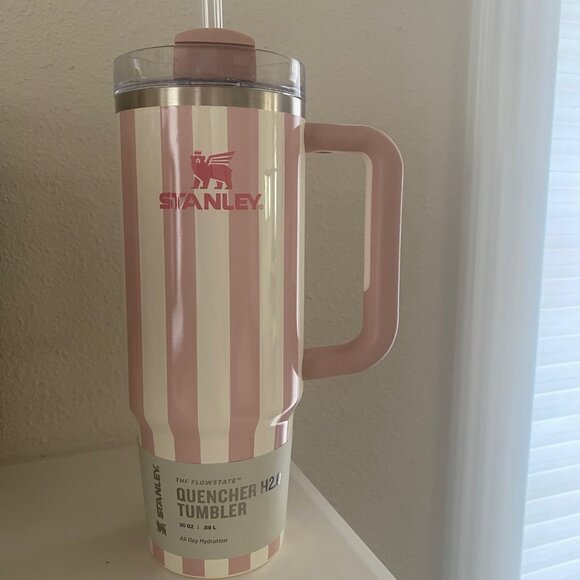 Stanley Quencher H2.0 FlowState Tumbler 30oz Peach Whip Cabana Gloss Pink - Picture 1 of 1